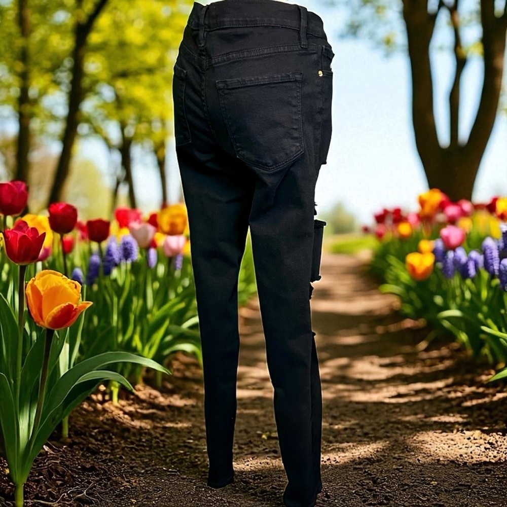 Frame Denim ‘Le Skinny De Jeanne’ in Distressed “Film Noir” Black Size 26 - Picture 11 of 16